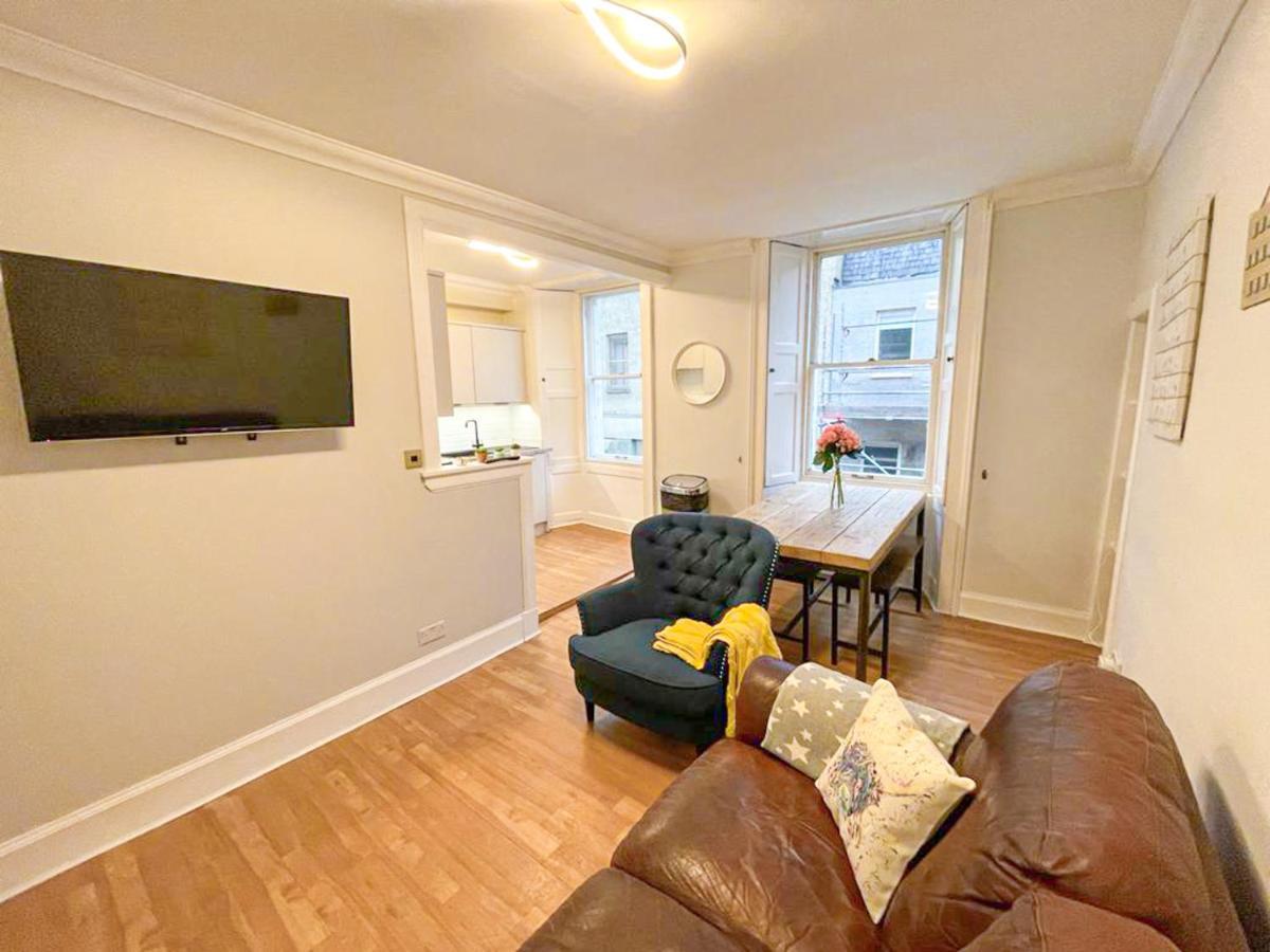 Rose Street'S Hidden Treasure- 2Bed Newly Refurbished Apt Единбург Екстер'єр фото