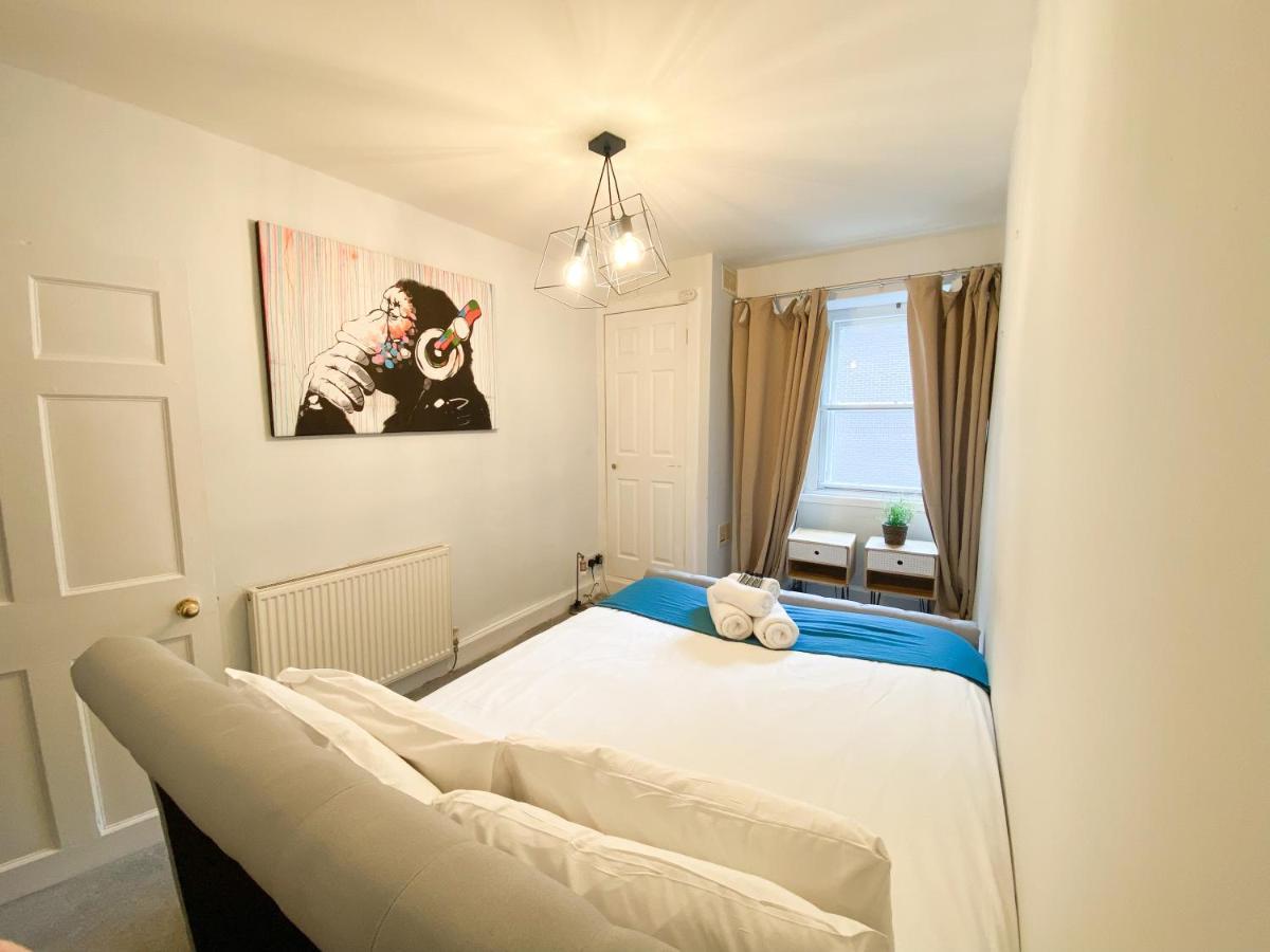 Rose Street'S Hidden Treasure- 2Bed Newly Refurbished Apt Единбург Екстер'єр фото