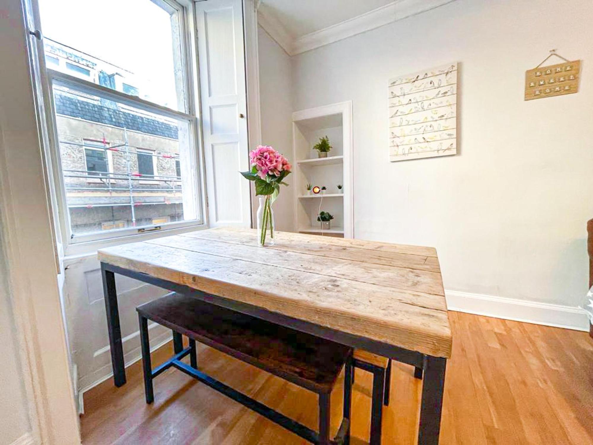 Rose Street'S Hidden Treasure- 2Bed Newly Refurbished Apt Единбург Екстер'єр фото