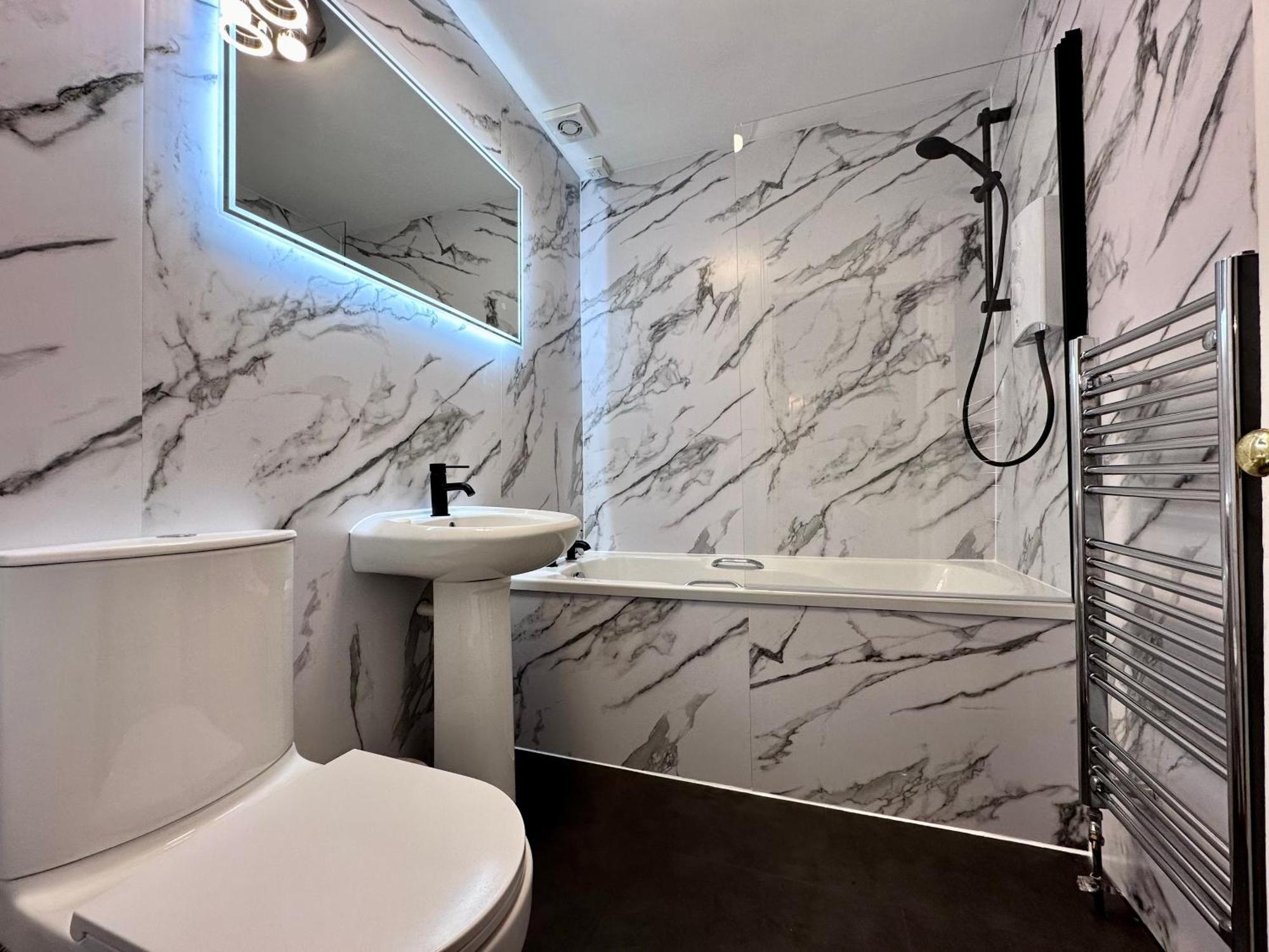 Rose Street'S Hidden Treasure- 2Bed Newly Refurbished Apt Единбург Екстер'єр фото